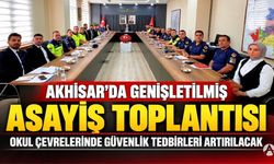 Akhisar’da Genişletilmiş Asayiş Toplantısı: Okul Çevrelerinde Güvenlik Tedbirleri Artırılacak