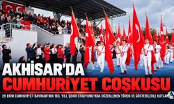Akhisar’da Cumhuriyet’in 103. Yılı Coşkuyla Kutlandı