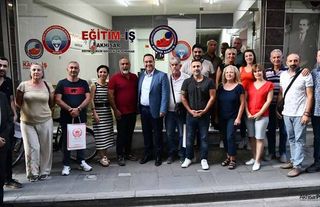 Akhisar Belediye Başkanı Dutlulu, Eğitim-İş Sendikası'nı ziyaret etti