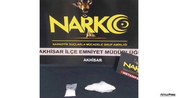 Akhisar'da bir araçta metamfetamin ele geçirildi. 1 kişi tutuklandı!