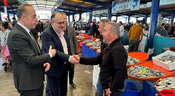 Fatih Füzün'e pazarcı esnafından büyük destek!