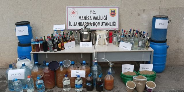 Akhisar'da kaçak içki operasyonu: 1 ton rakı ele geçirildi!