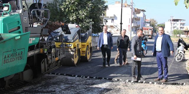 Hacıishak Mahallesi yıllardır beklediği asfalta kavuştu