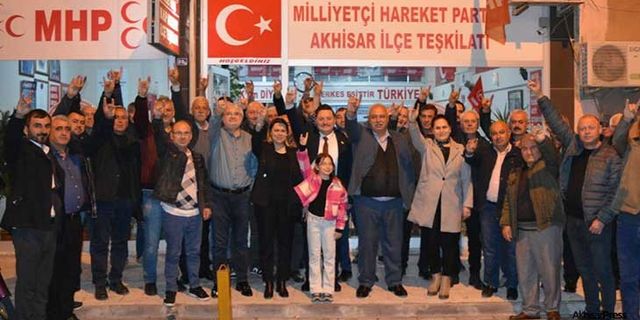 MHP Aday adayı Akın Çakır, ilçe teşkilatını ziyaret etti