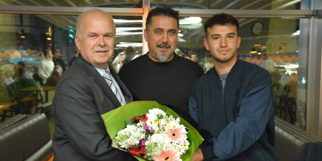 İYİ Partili Sedat Tetiker, Akhisarspor'u iftarda ağırladı