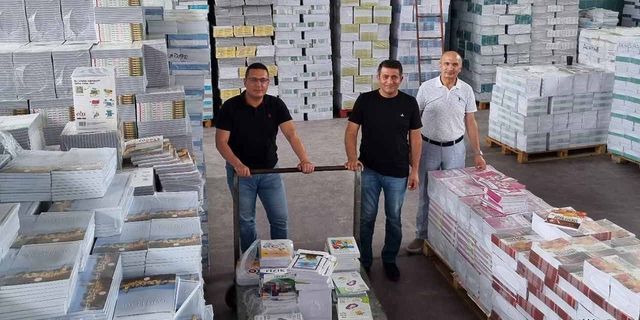 Akhisar'da ücretsiz ders kitapları öğrenciler için hazırlanıyor