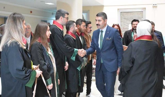 Akhisar'da 5 Nisan Avukatlar Günü kutlandı