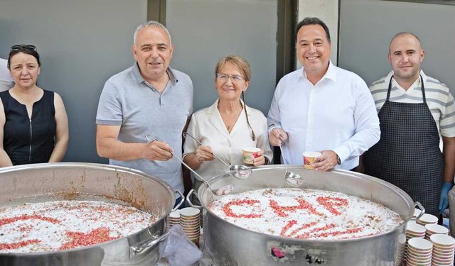 CHP Akhisar'da Aşure Etkinliği Düzenledi