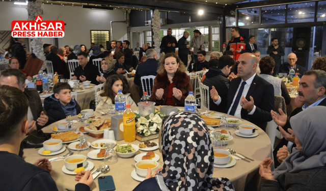 Akhisar’da Şehit Aileleri ve Gaziler Onuruna İftar Programı