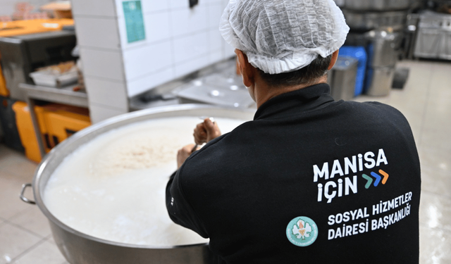 Manisa Büyükşehir’den Dayanışma Sofraları: 10 Bin Kişiye Sıcak Yemek Desteği