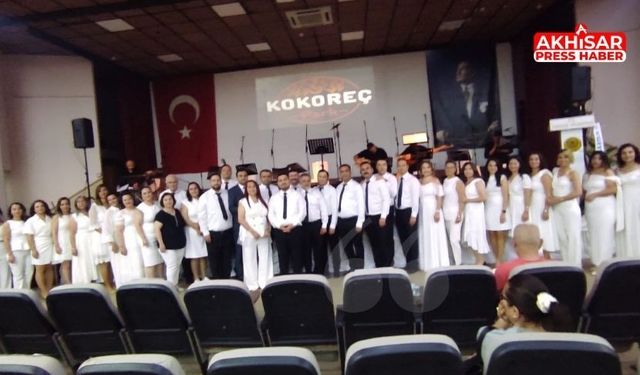 Akhisar’da Türk Halk Müziği Gecesi Büyük Beğeni Topladı