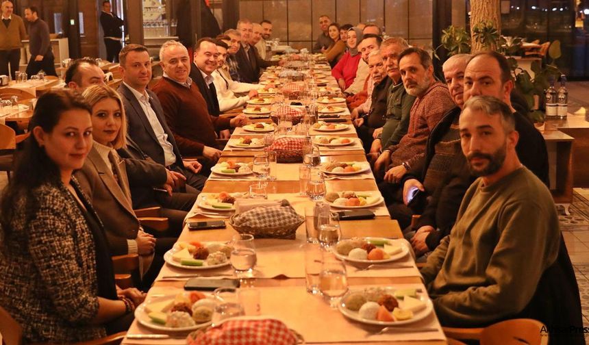 Belediye Başkanı Besim Dutlulu, Gazetecileri ağırladı