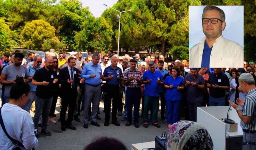 Doktor Metehan Akarsu, mesai arkadaşları tarafından son yolculuğuna uğurladı