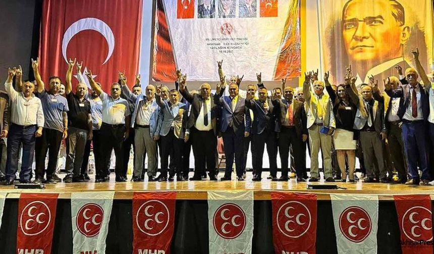 MHP Akhisar İlçe Başkanı Ahmet Namal, güven tazeledi!