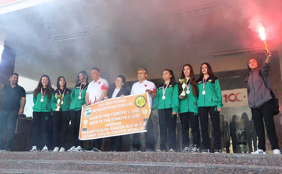 Zeynep Gülin Öngör'de Oryantiringciler için Festival Havasında Ödül Töreni